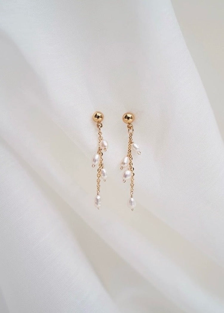 Little Oval Pearl Earrings