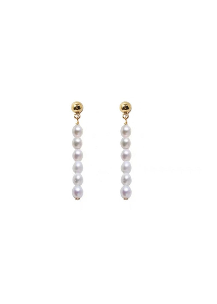 Oval Pearl Earrings