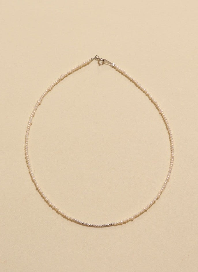 Thin Pearl Choker