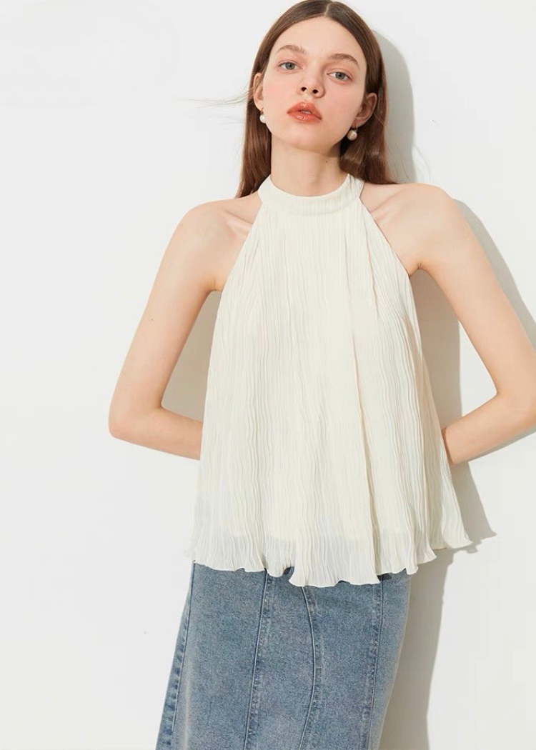 Wrinkly Halter Neck Blouse