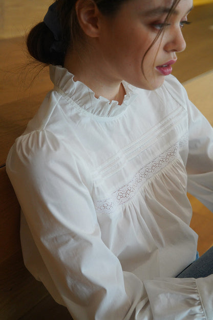 AMIE COLLAR BLOUSE