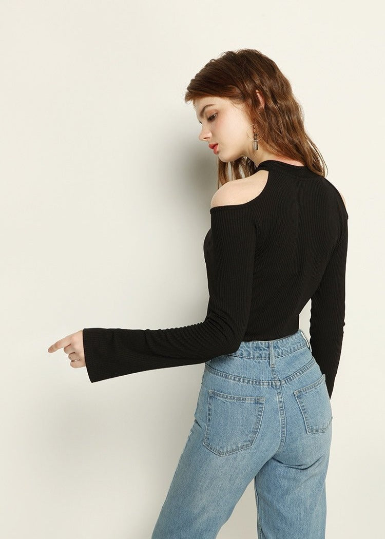 CROSS NECK KNIT TOP