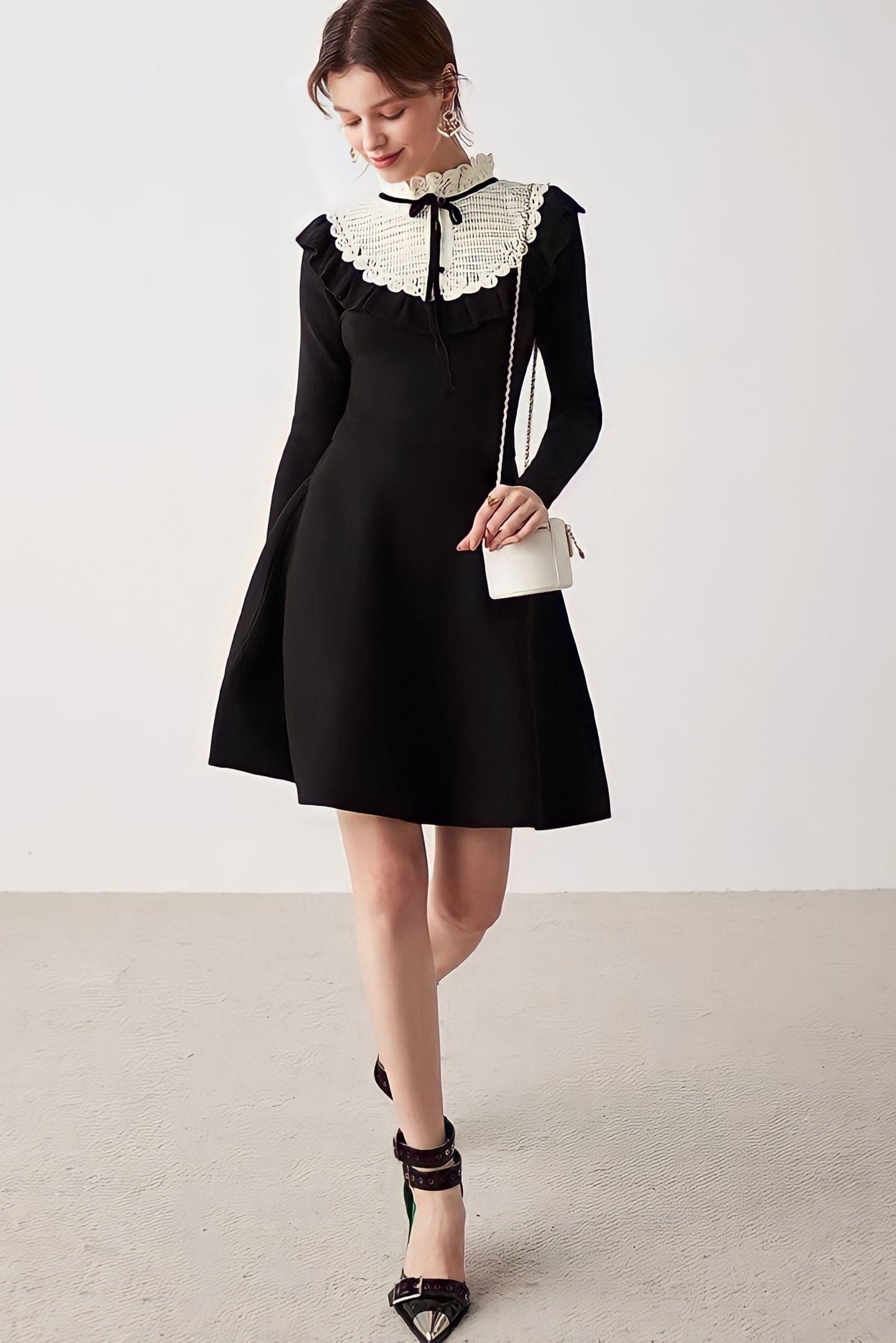 Lace Collar Knitted Dress