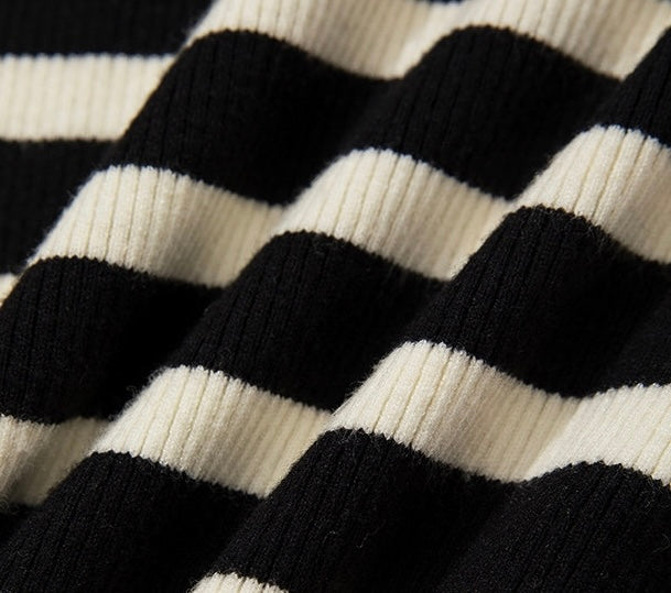 NEW STRIPED SWEATER