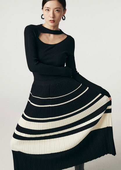 Pleated Knit Skirt