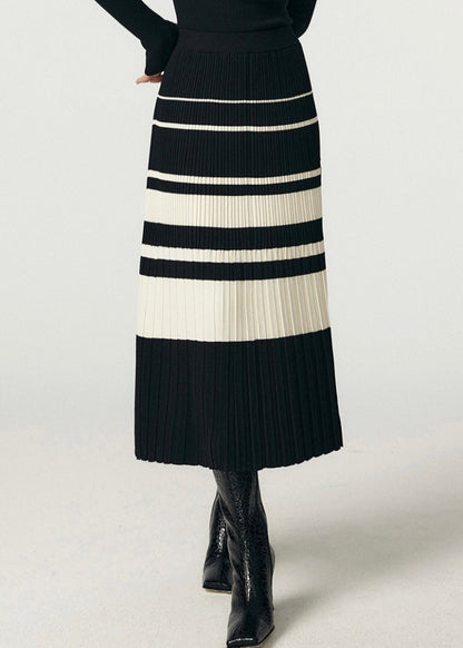 Pleated Knit Skirt