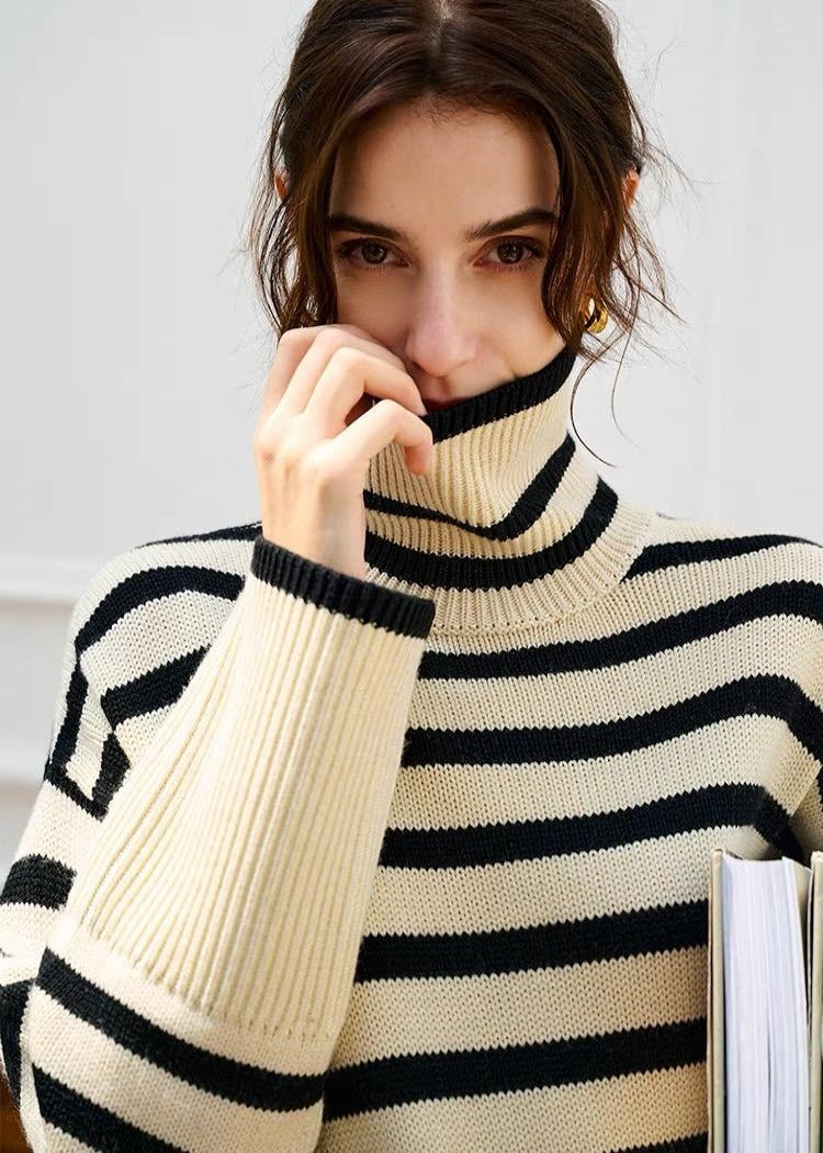 STRIPED SWEATER