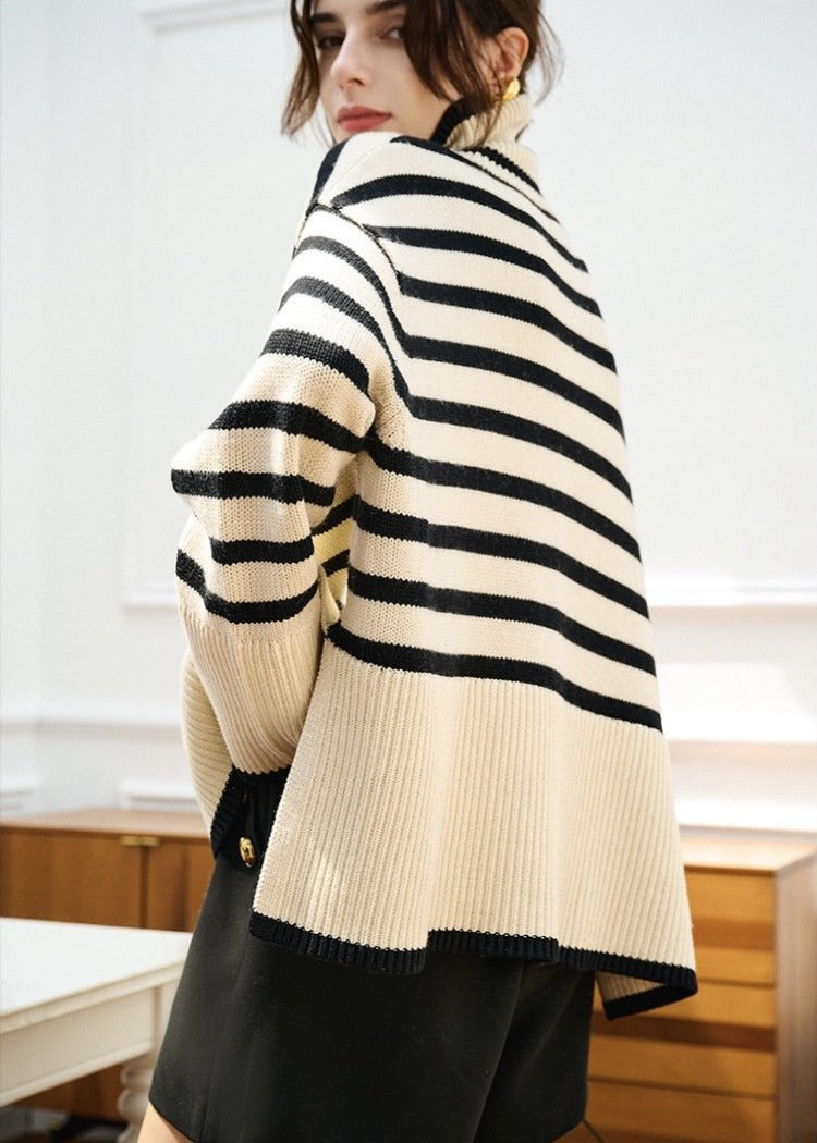 STRIPED SWEATER